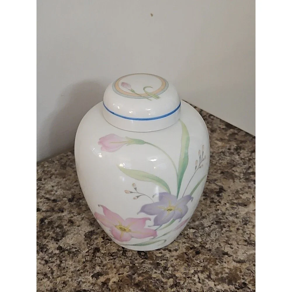 Vintage Chinoiserie Ginger Jar With Lid White with Purple & Pink Flowers